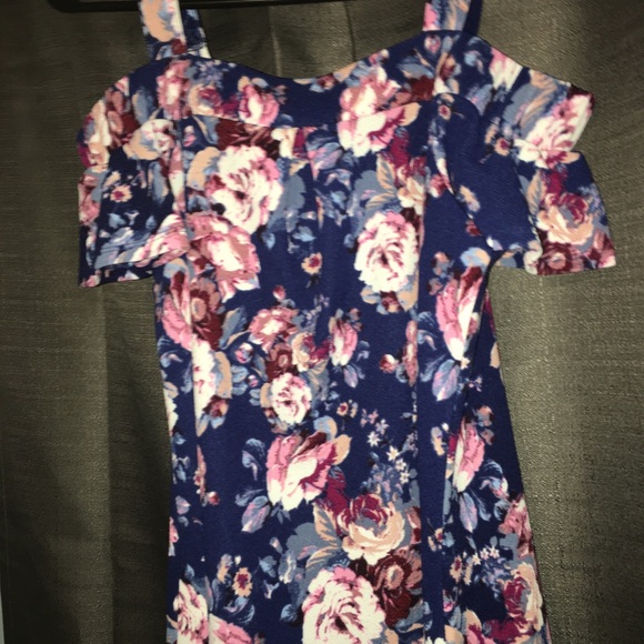 Flora design Blouse - Picture 2 of 3